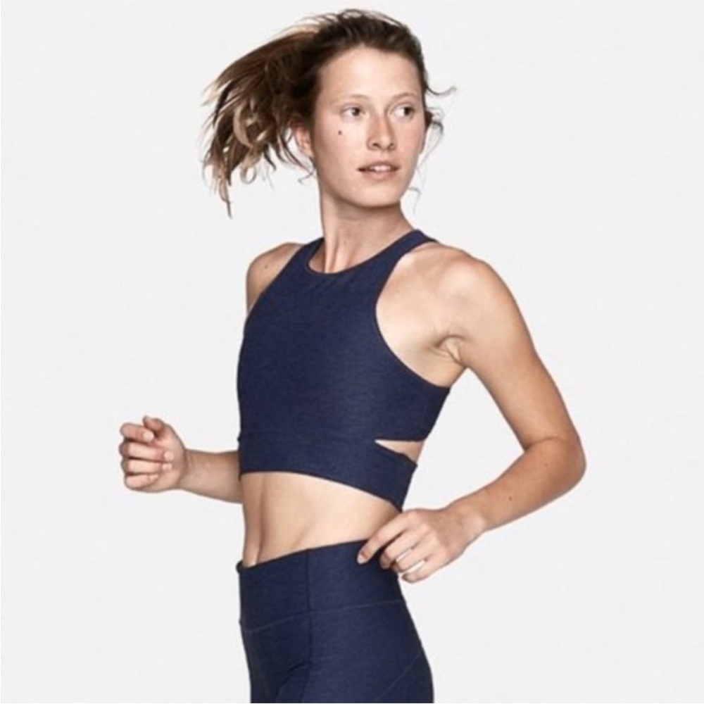 (Sz S) Outdoor Voices Slashback Crop in Navy